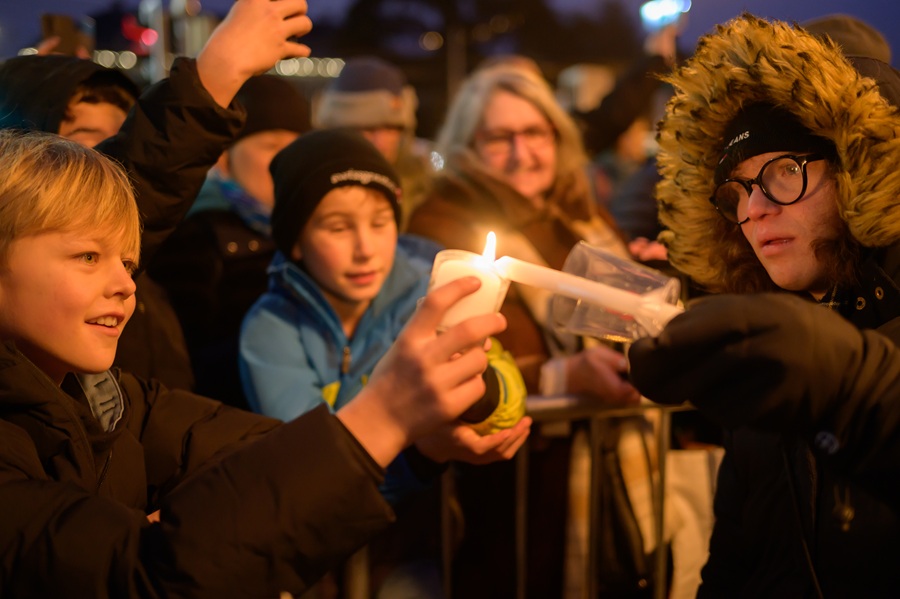 251214 Friedenslicht ZH CRE 2350