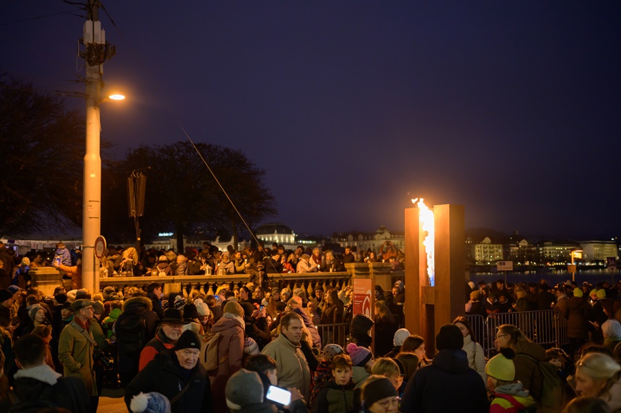 251214 Friedenslicht ZH CRE 2394